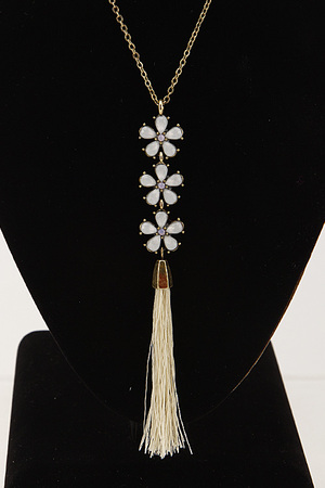 Long Necklace With Three Flower And Tassel Set 6CAB1